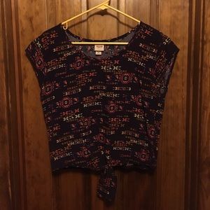 Cropped Tribal Top with Tied Front Medium